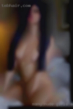 many nude girls at once