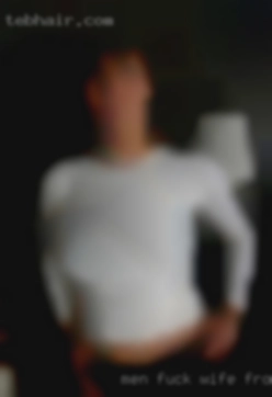 men fuck wife from above