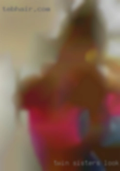 twin sisters looking for threesomes ads